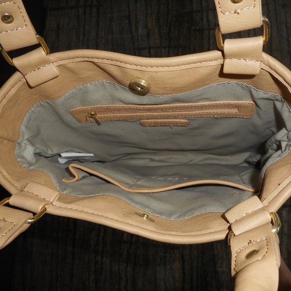 Steve Madden Patriotic Heart Fringe Bag - Picture 3 of 4